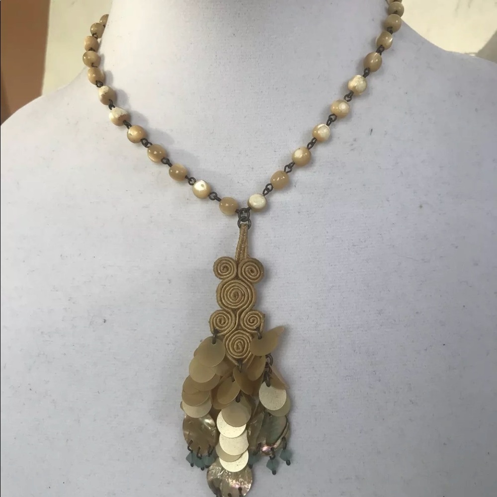 CHICOS earth tone shells beads delicate necklace - Picture 3 of 4